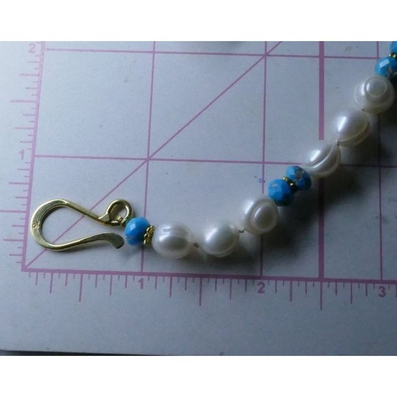 Very Classy Necklace With Blue & White Beads & Center Drop - Picture 3 of 13